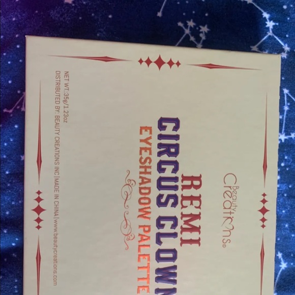 Makeup - Picture 3 of 3